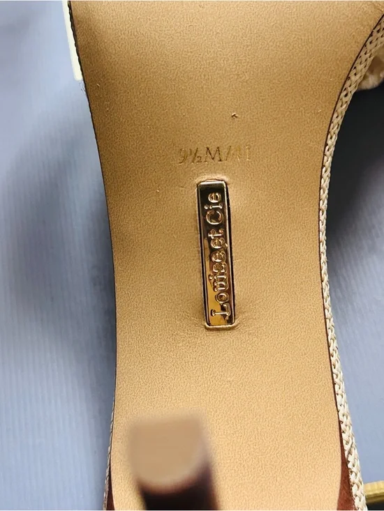 Louis et cie Beige Pom-Pom Lace-Up Sandals 9.5 - Picture 3 of 4